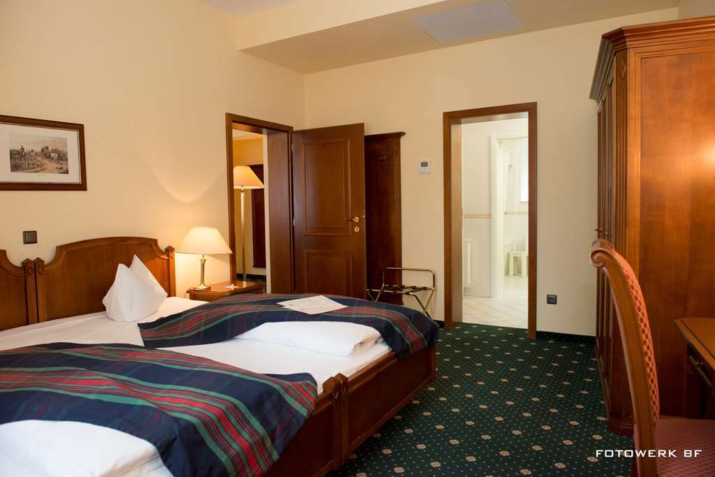 Schlosshotel Schkopau Room photo